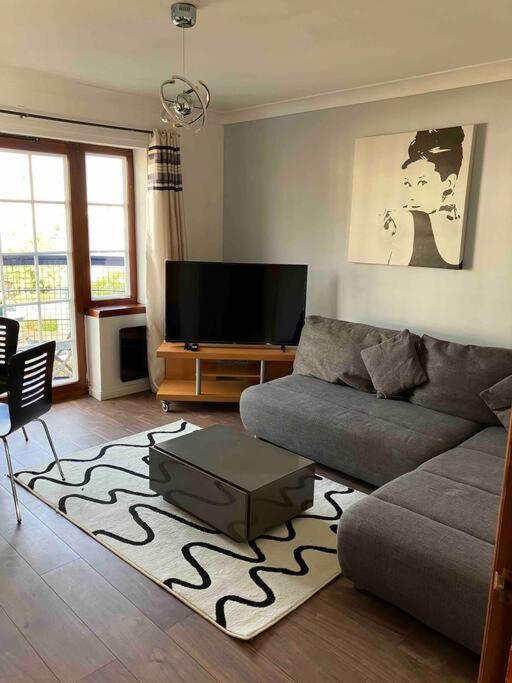 My Waterfront Apartment, Views Over Water Of Leith Edinburgh Exterior photo
